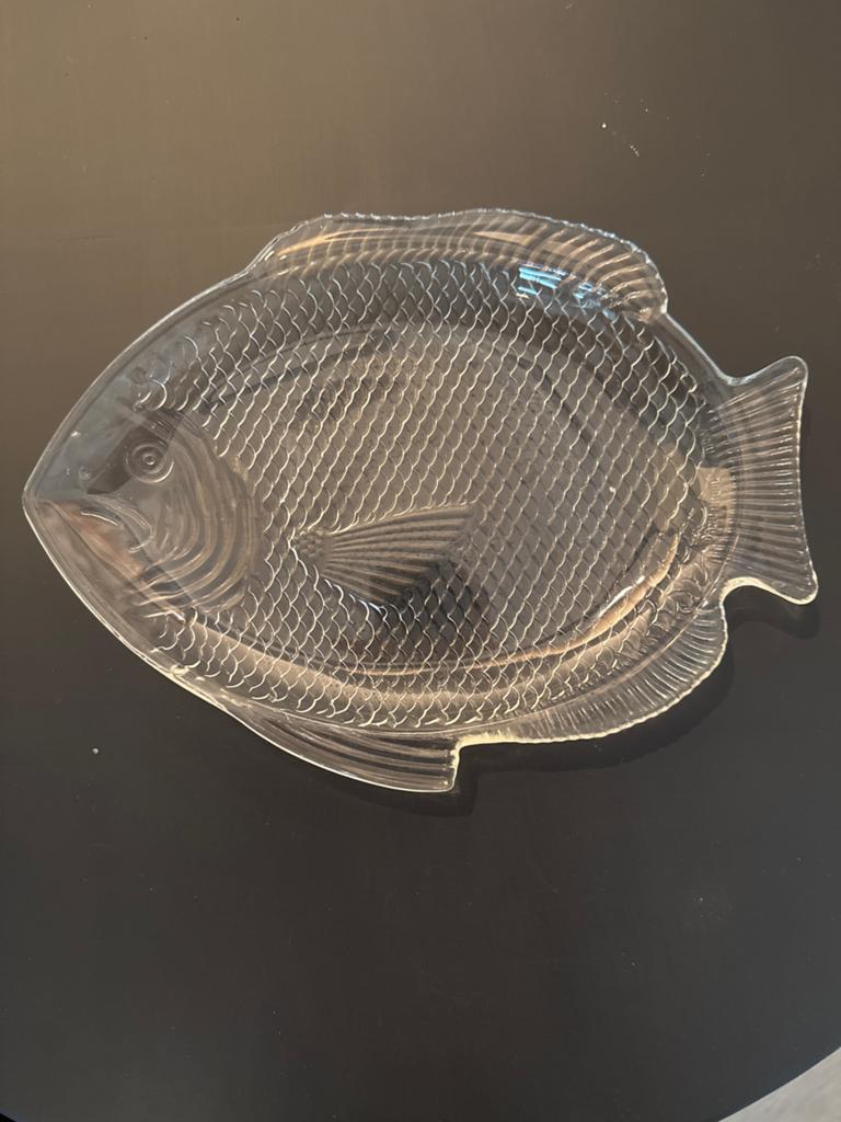 Glazen visschaal - Decoratieve schaal in visvorm 27x21cm, Huis en Inrichting, Schaal, Ophalen of Verzenden, Overige vormen, Glas