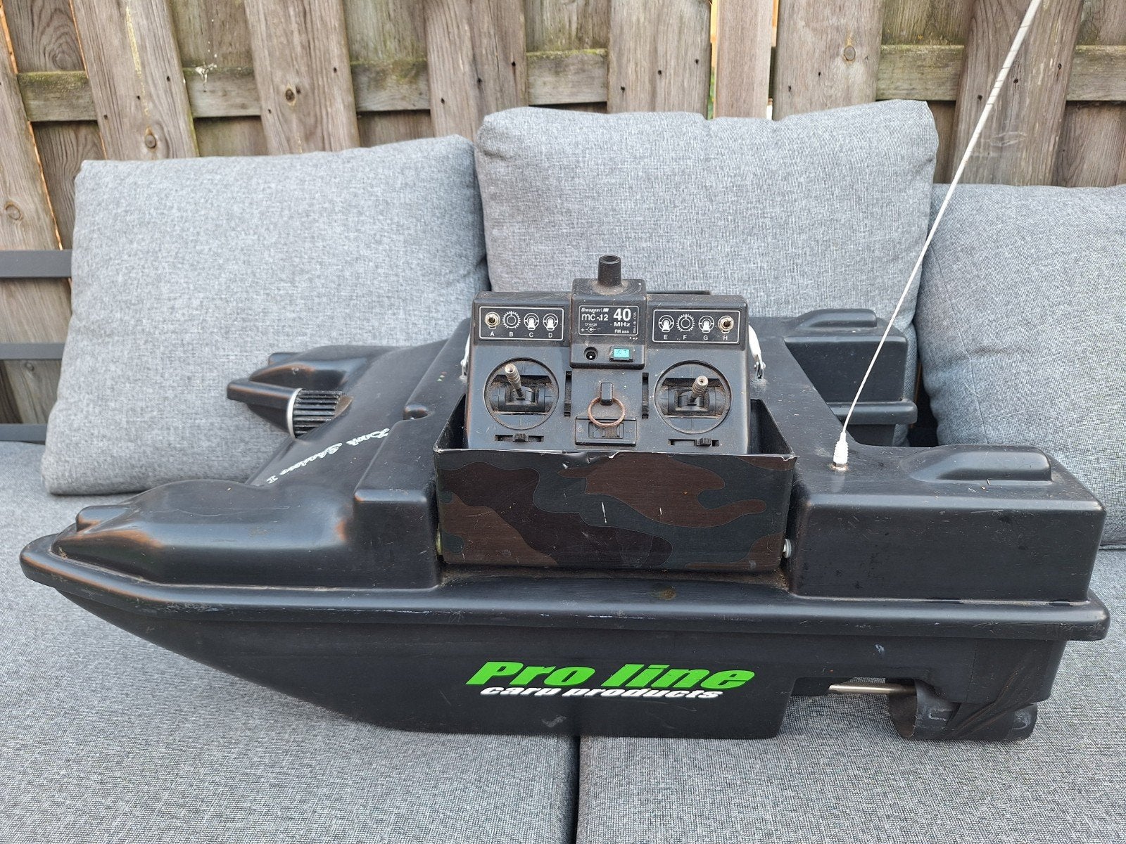Pro Line voerboot met afstandsbediening en lader, Gebruikt, Ophalen, Overige merken, Groter dan 1:32