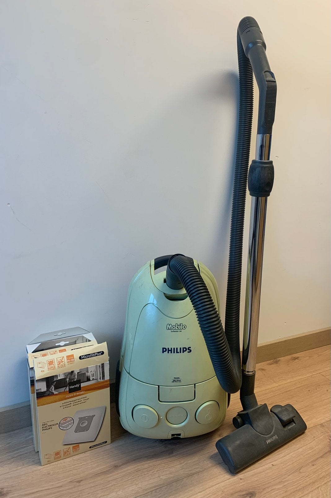Philips Mobilo Turbomax Stofzuiger HR 8501, Gebruikt, Philips, Sledestofzuiger, 1200 tot 1600 watt