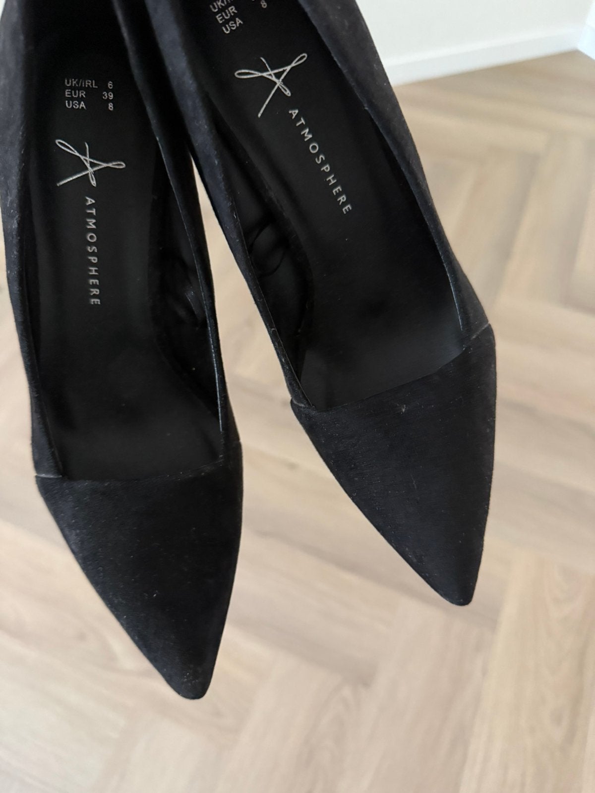 Hoge hakken pumps maat 39(high heels,stiletto’s,naaldhakken), Kleding | Dames, Schoenen, Pumps, Zwart, Ophalen of Verzenden, Gedragen