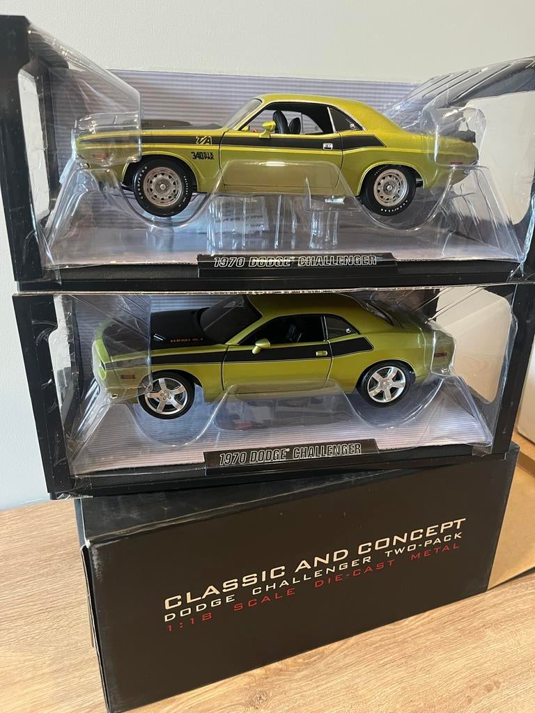 Dodge Challenger R/T 1970 & 2010 Concept 2-pack 1:18, Ophalen of Verzenden, Nieuw, Auto, Overige merken
