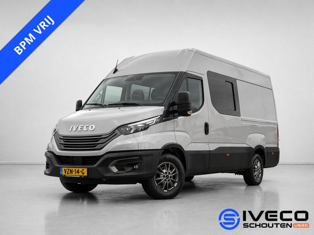 Iveco Daily Multicab 35S18V A8 Luchtvering • Adaptive Crui, Auto's, Automaat, Gebruikt, 4 cilinders, Origineel Nederlands