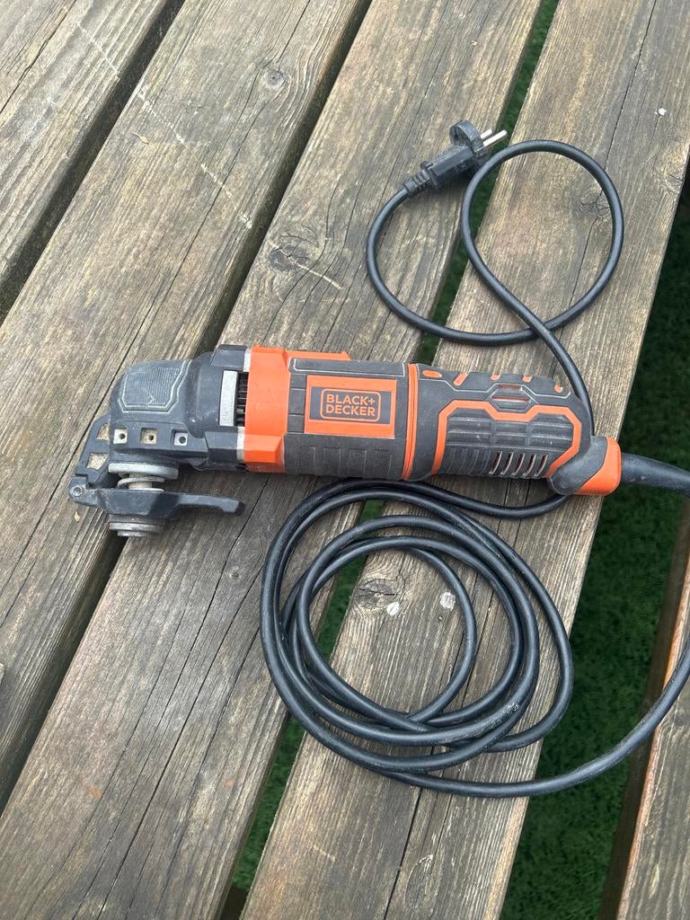 Black+Decker Multitool 300W met koffer, Ophalen, Gebruikt
