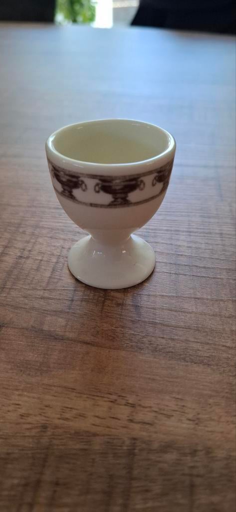 4 vintage eierdopjes met bruin ornament., Ophalen of Verzenden, Zo goed als nieuw, Overige materialen, Overige stijlen
