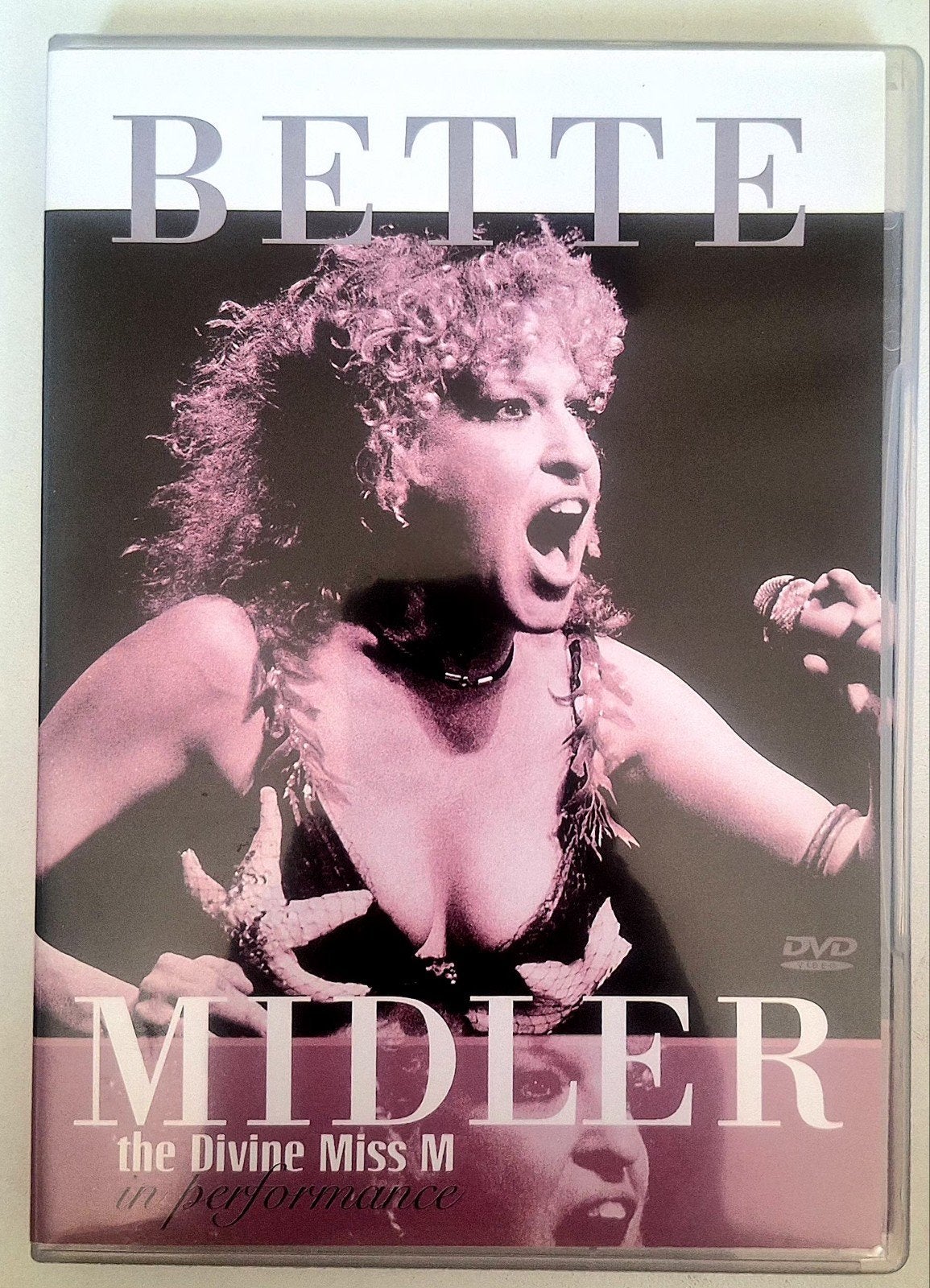 DVD  BETTE MIDLER - The Divine Miss M, Vanaf 12 jaar, Ophalen of Verzenden, Gebruikt