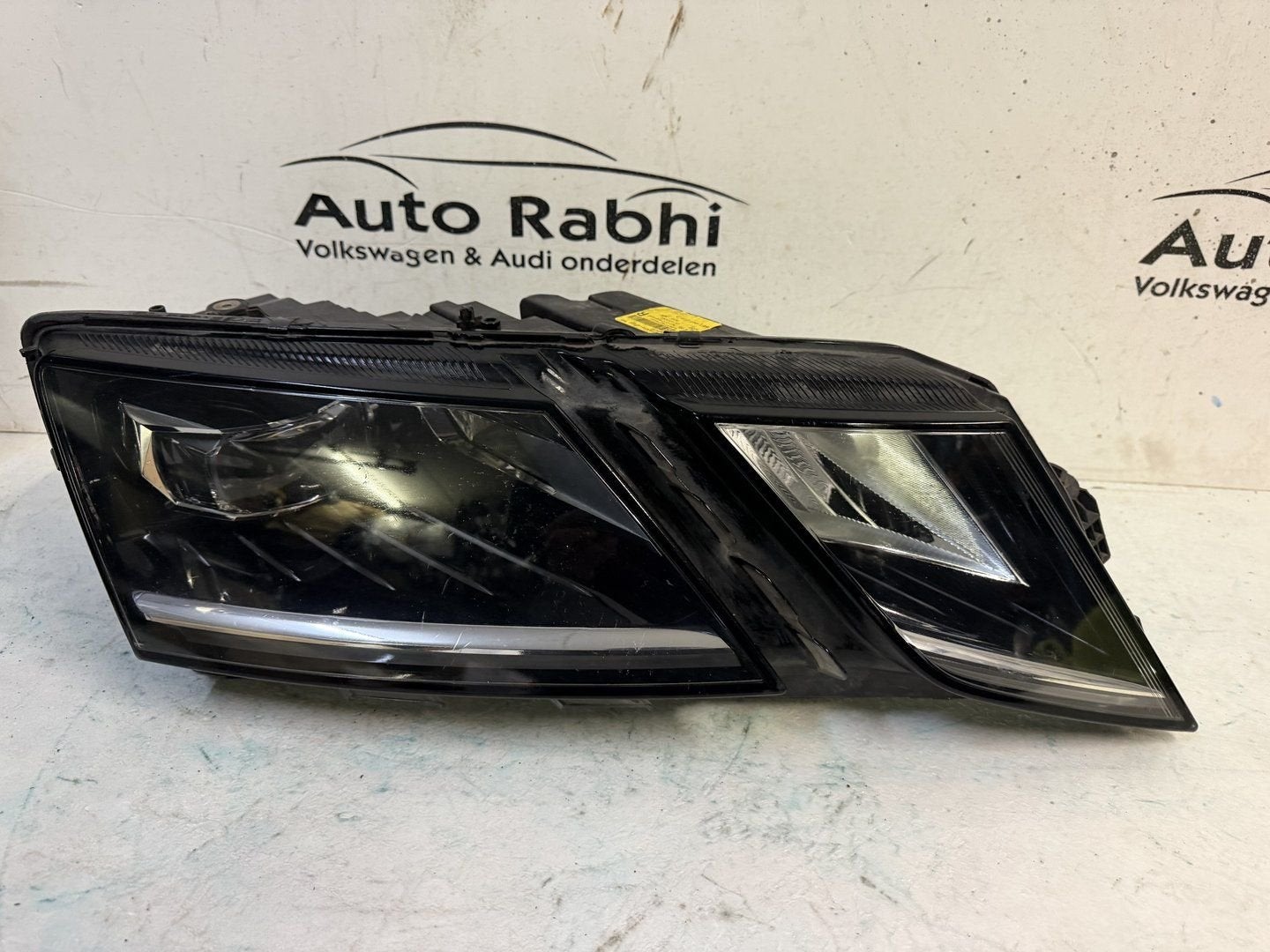 Skoda Octavia vol led koplamp rechts 5E1941016D, Gebruikt, -, -, Ophalen of Verzenden