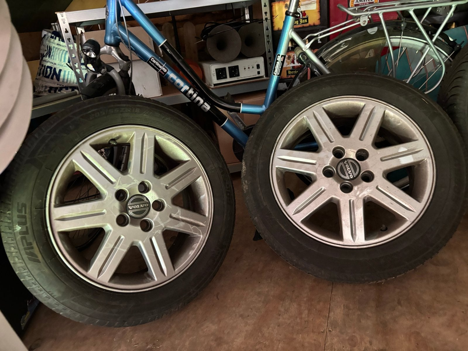 Velgen met All Season banden voor Volvo V50 (2010), Auto-onderdelen, Ophalen, Gebruikt, Achter, Volvo