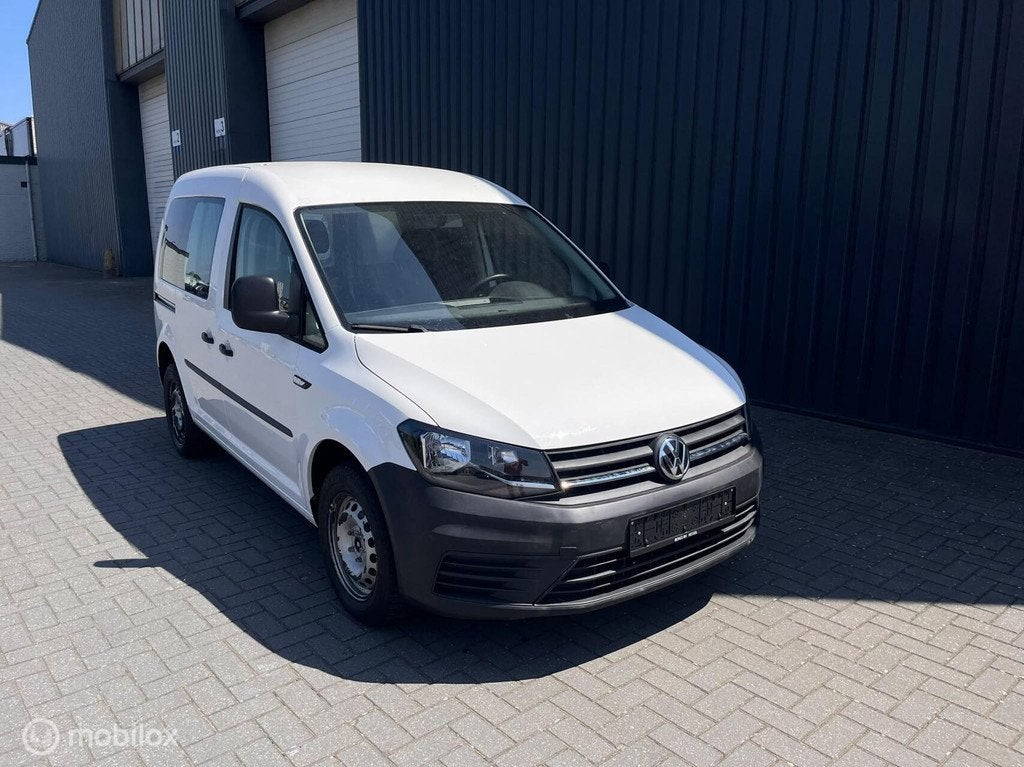 V.W Caddy Bestel 1.2 TSI BENZINE L1H1 SLECHTS 29.000 KM, Auto's, Bestelauto's, Stof, Gebruikt, Zwart, 4 cilinders