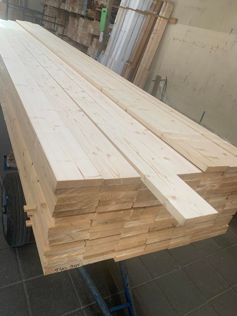 Geschaafde vuren delen, planken, panlatten, Ophalen, Zo goed als nieuw, 250 cm of meer, Planken