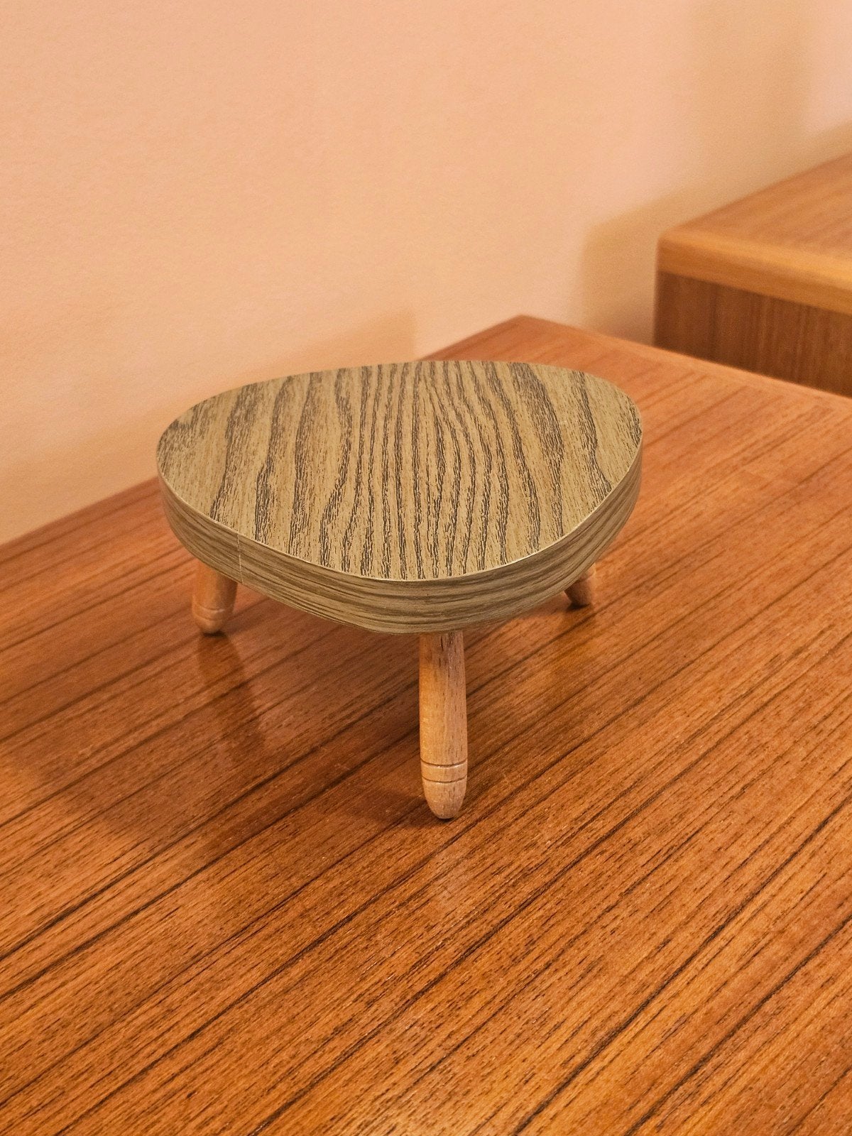 Mini Vintage Plantentafeltje Tafeltje Bijzettafeltje Tafel, Ophalen of Verzenden, Huis en Inrichting