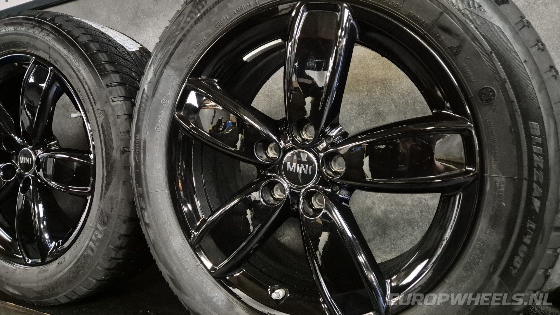 17 inch JCW Star Spoke 531 winter velgen Mini Countryman F60