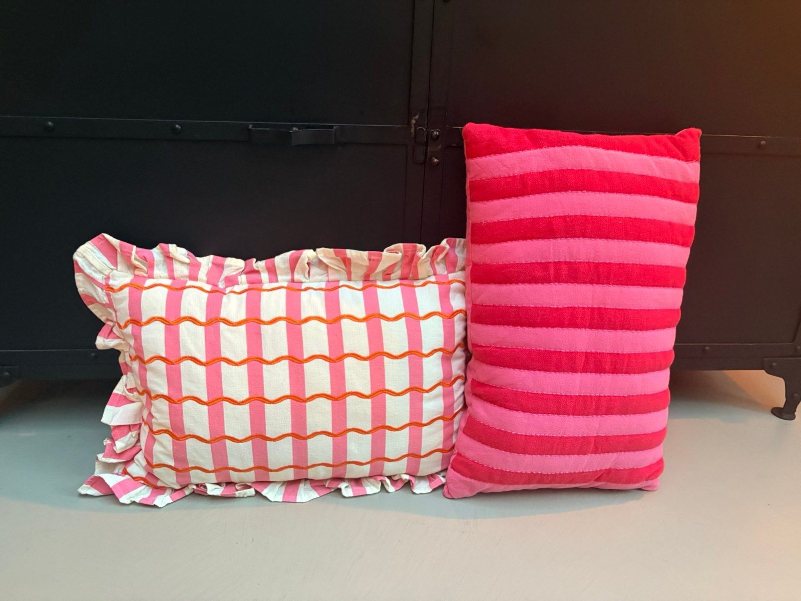 Sierkussens roze rood oranje (set), Huis en Inrichting, Ophalen, Zo goed als nieuw, Rood, Vierkant