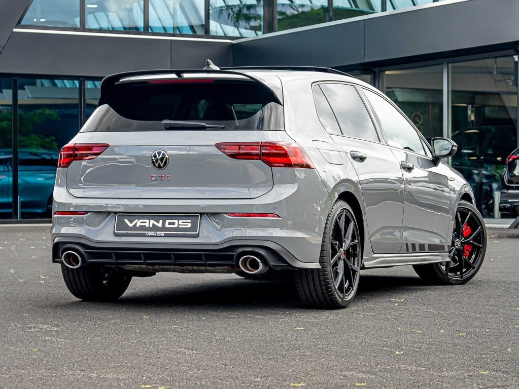 Volkswagen Golf GTI Clubsport | Pano | Harman Kardon | 19 In, Automaat, 15 km/l, 4 cilinders, 1984 cc
