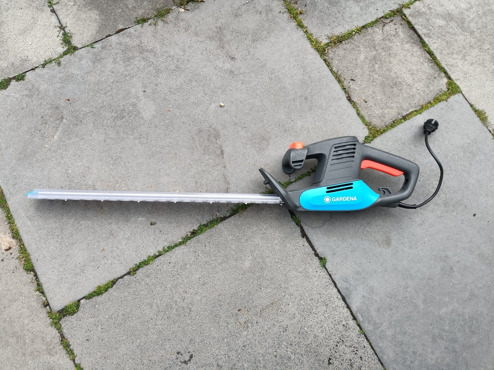 Gardena heggenschaar met snoer, Tuin en Terras, Ophalen, Zo goed als nieuw, Elektrisch, Gardena