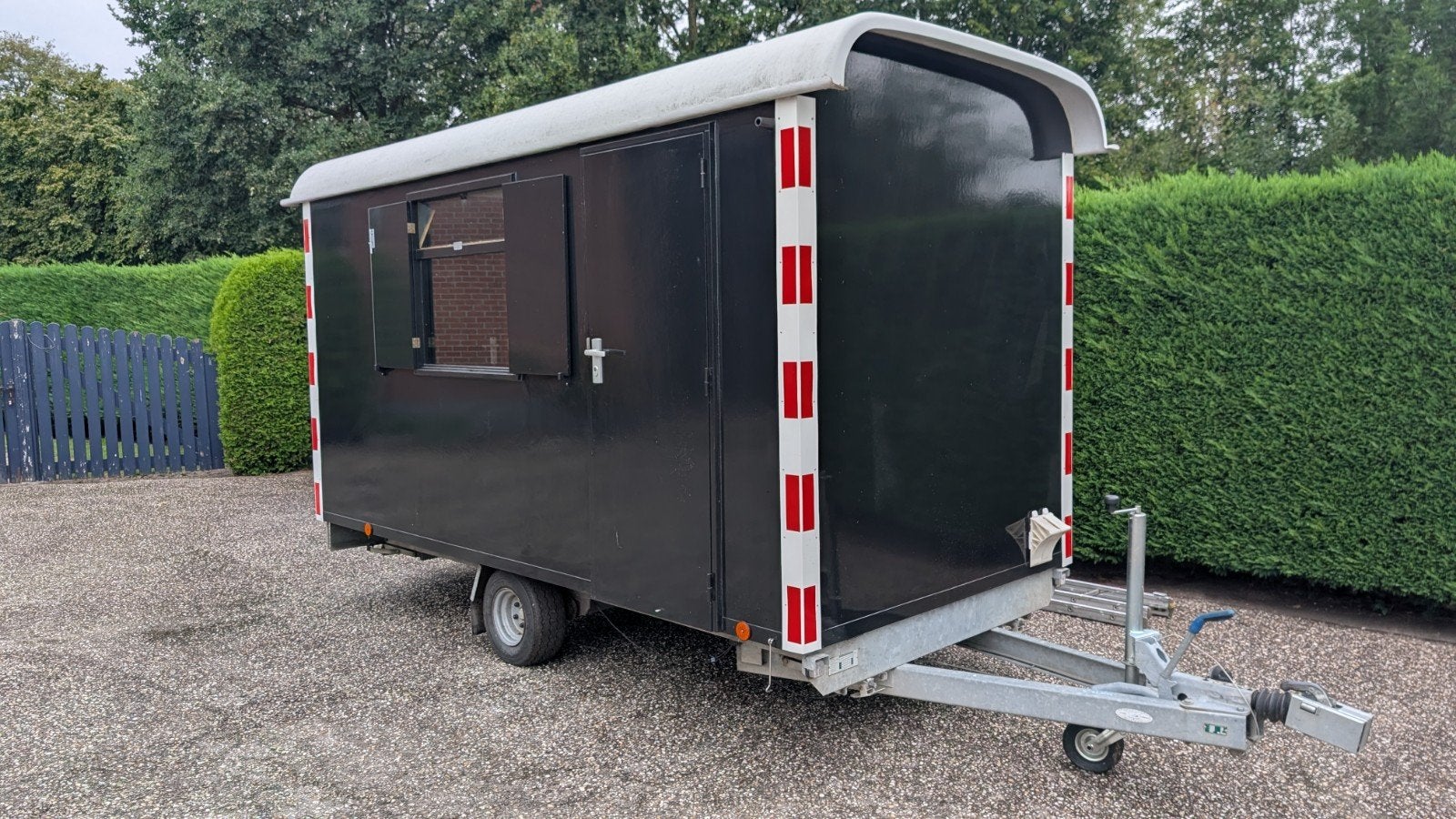 Brouwer Schaftwagen 4x2 meter, Ophalen