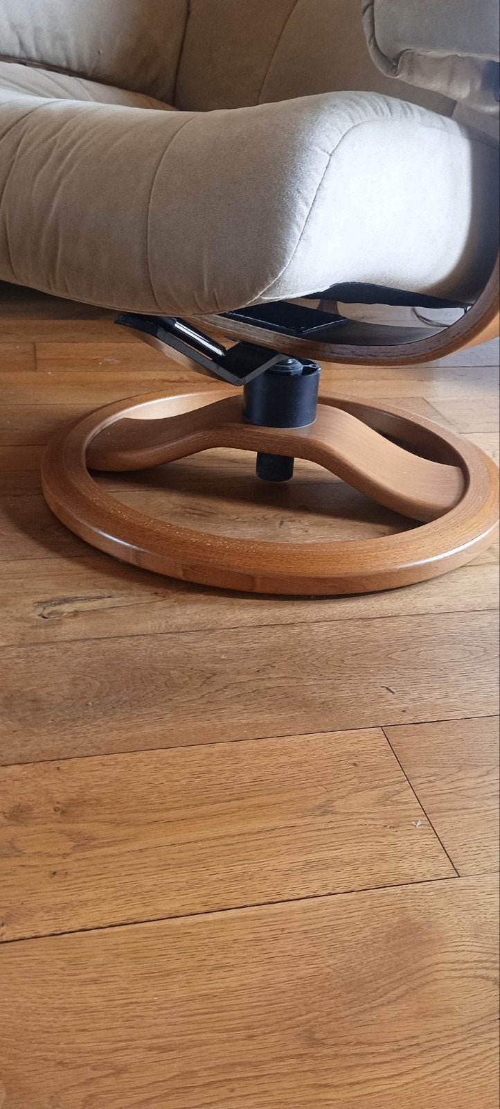 Relax fauteuil met voetenbank,  beige , goede kwaliteit, Ophalen, 75 tot 100 cm, Stof, 50 tot 75 cm