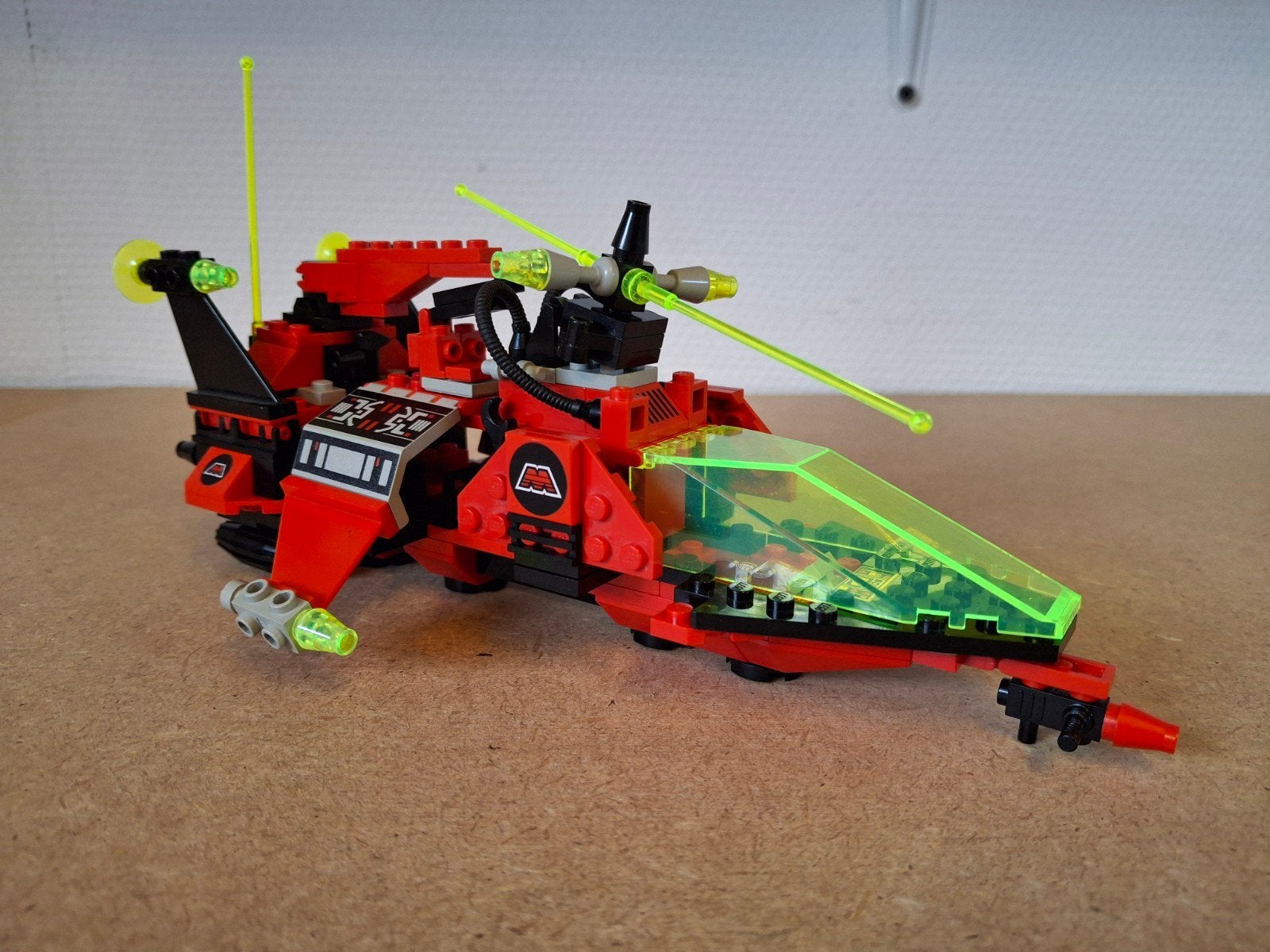 Lego 6923 Particle Ionizer. Jaren 90 M-Tron Space, Lego, Info@lego.com, 33 Bath Road, Slough, UK, Lego