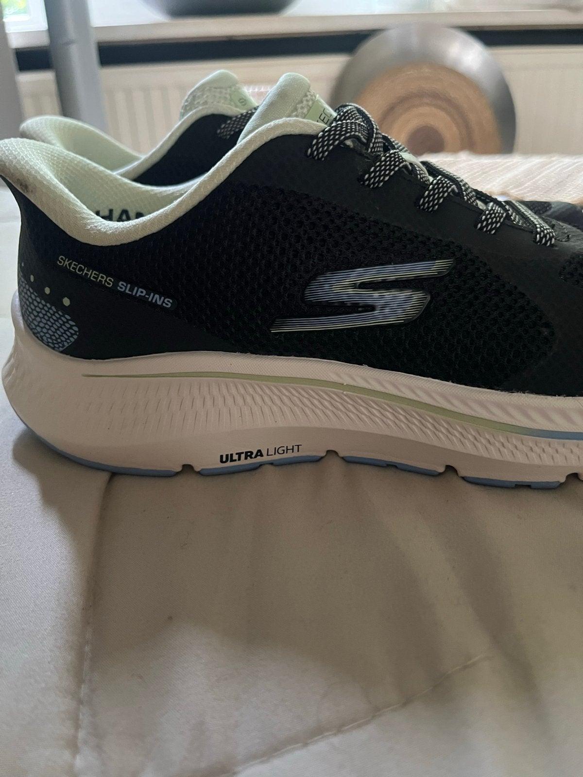 Nieuwe Skechers Go Run Slip-ins - Maat 38, Ophalen of Verzenden, Nieuw, Zwart, Sneakers of Gympen