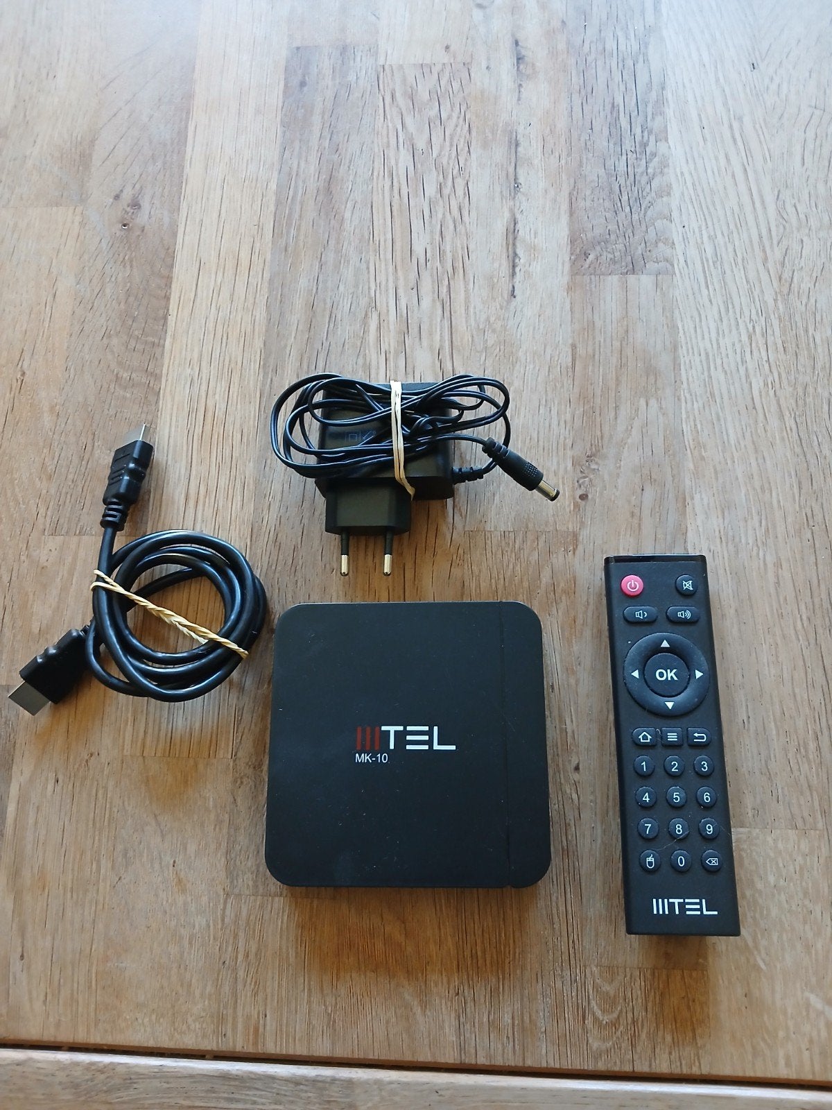 IIITEL MK-10 Android TV Box met afstandsbediening, Audio, Tv en Foto, Ophalen of Verzenden, Zo goed als nieuw, HDMI, Zonder harde schijf