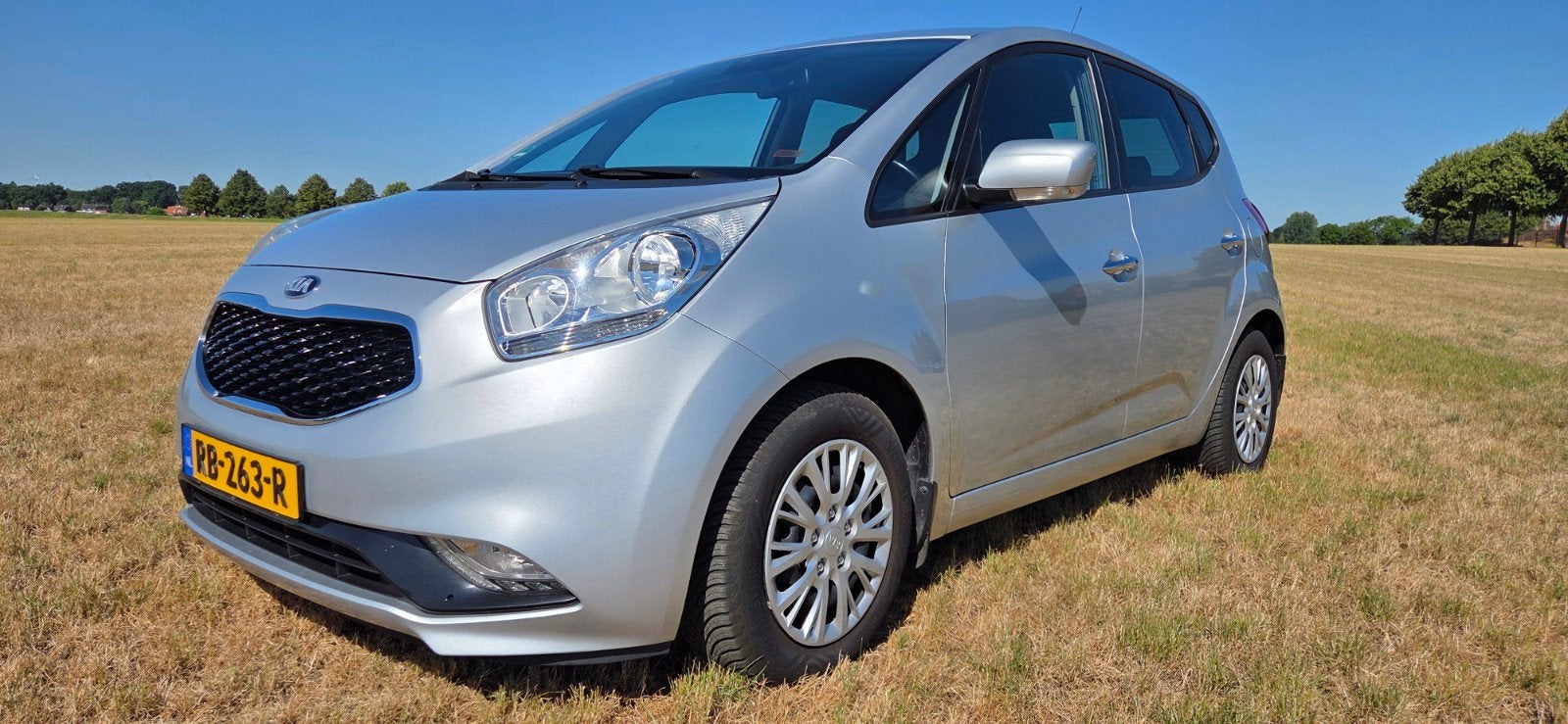 Kia Venga 1.6  Cvvt automaat  2016 Keyless airco navi pdc, 4 cilinders, 1197 kg, 123 pk, Particulier