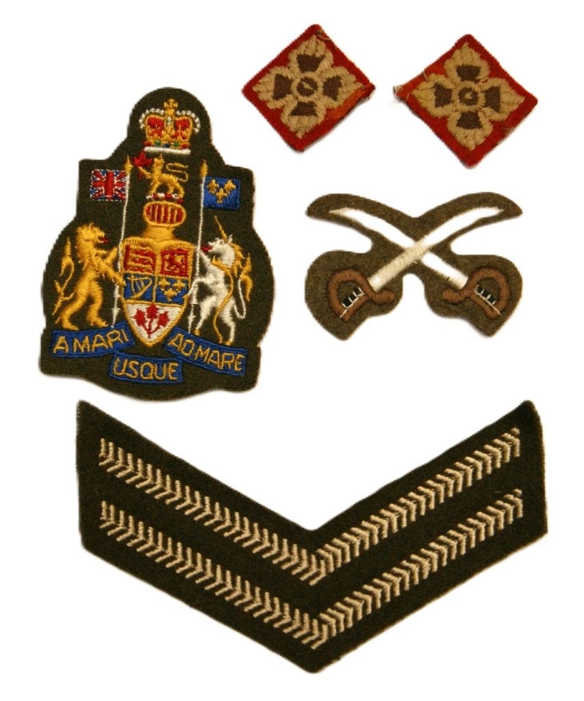Lotje oude Canadese militaire emblemen, Verzamelen, Militaria | Algemeen, Landmacht, Embleem of Badge, Overige gebieden, Ophalen of Verzenden