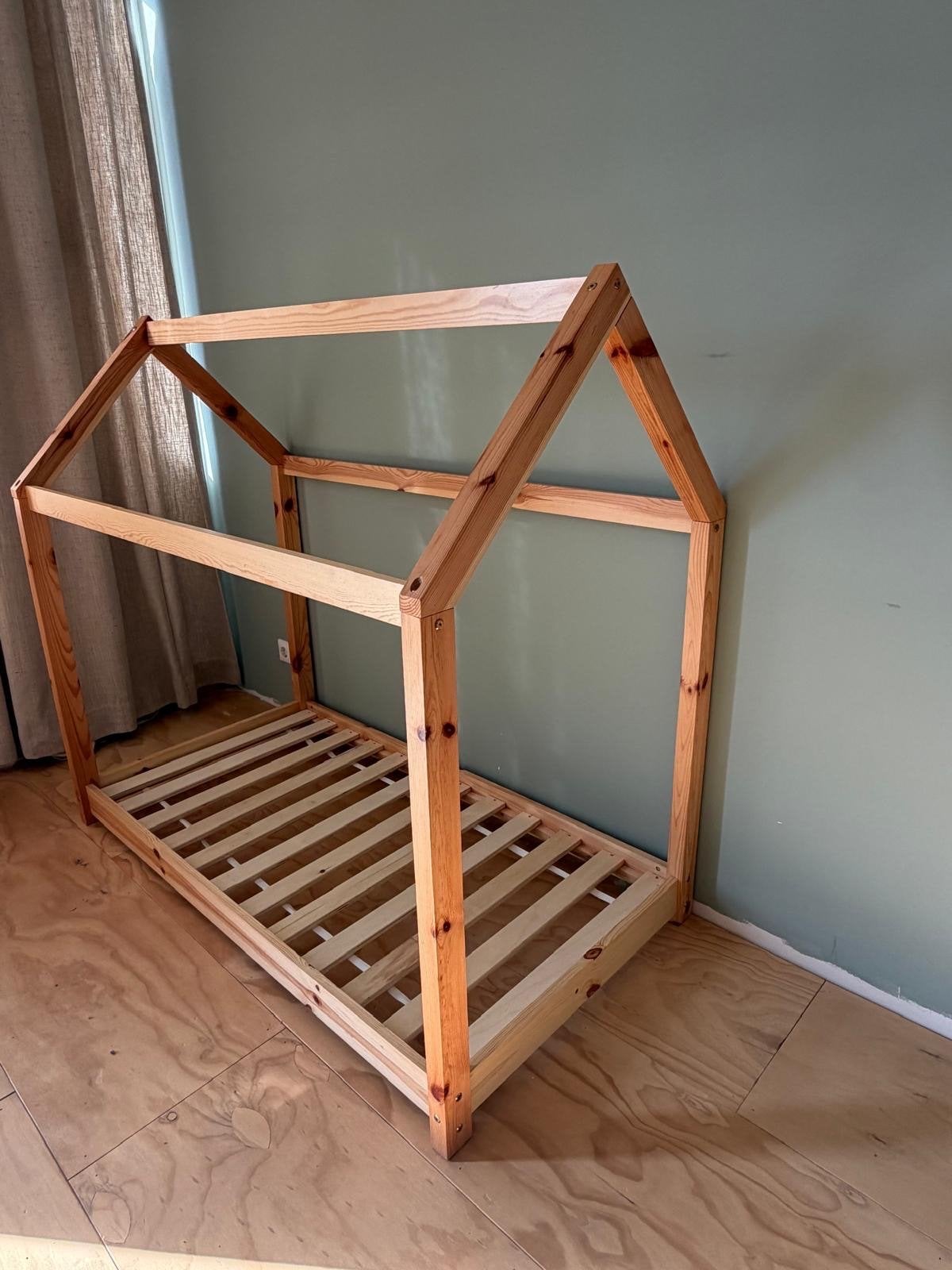 huisjesbed voor kinderen - Zo goed als nieuw, Ophalen, 70 tot 85 cm, 140 tot 160 cm, Zo goed als nieuw