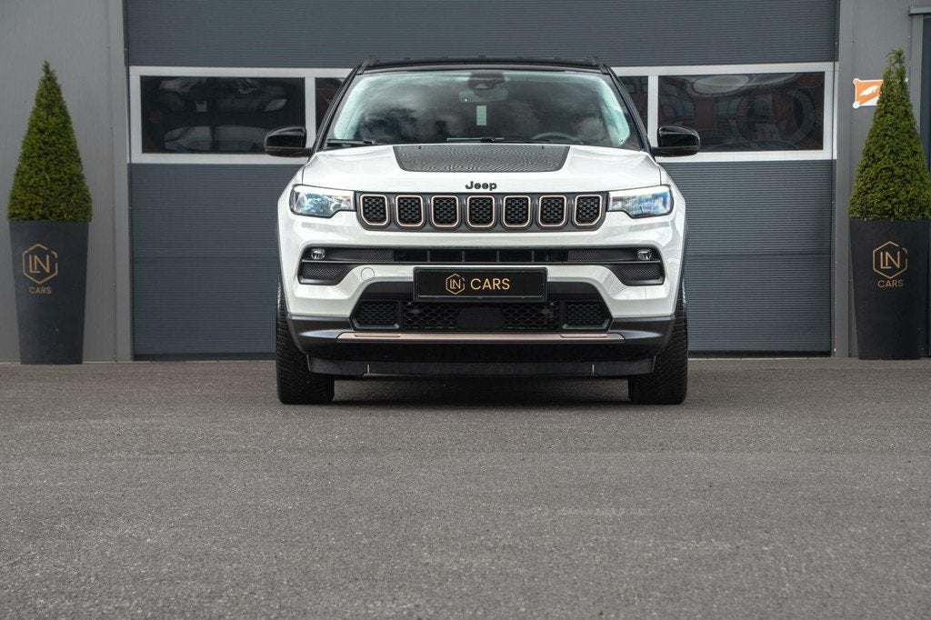 Jeep Compass 4xe 240 Plug-in Hybrid Limited 4WD, Auto's, Jeep, Gebruikt, Zwart, 4 cilinders, Leder en Stof