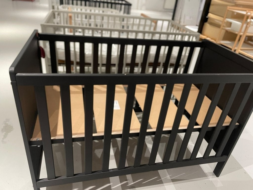 Europe Baby Ralph II Babybed Mat Zwart 60 x 120 cm, Kinderen en Baby's, Ophalen, Zo goed als nieuw, Ledikant