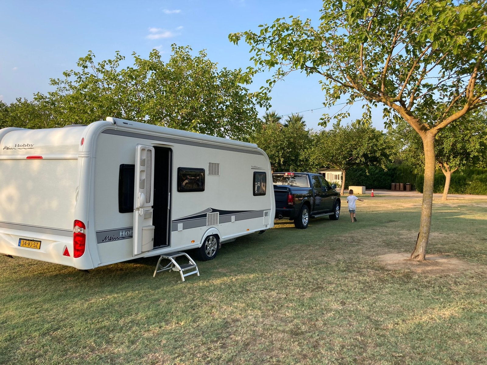 Hobby 560 kmfe bj 2013 met complete inboedel, Caravans en Kamperen, Rondzit, Hobby, Frans bed, Kachel