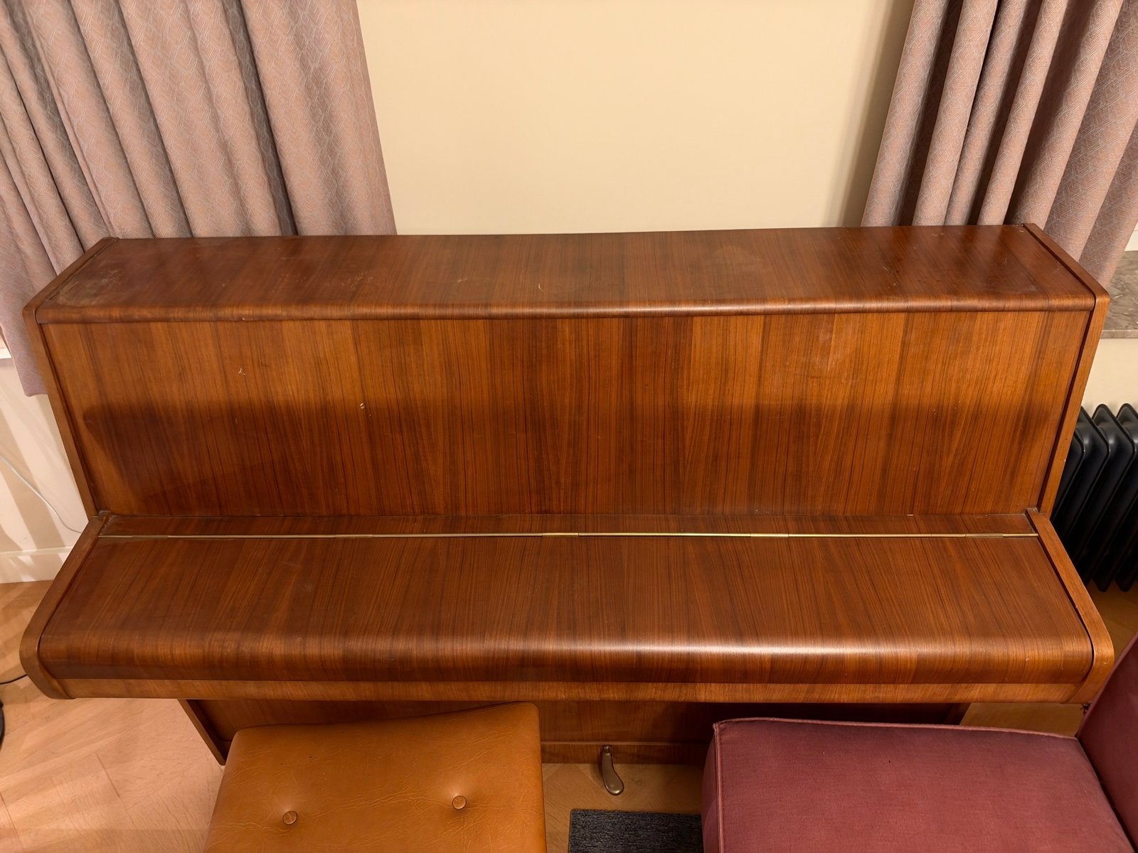 Gratis af te halen: Lindbergh piano met kruk, Ophalen, Gebruikt, Bruin, Piano