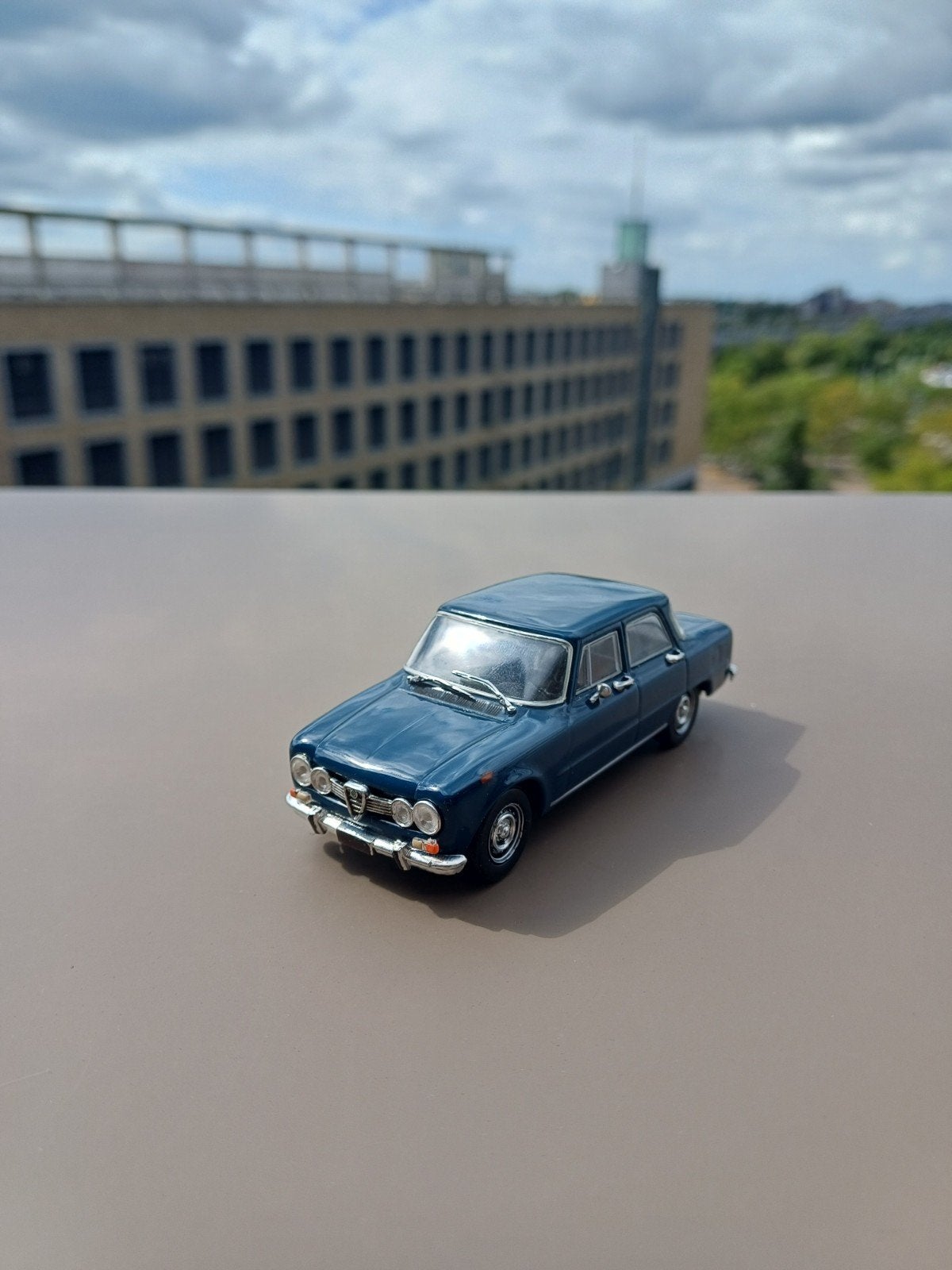 Norev Alfa Romeo Giulia Super 1/43 modelauto, Hobby en Vrije tijd, Ophalen of Verzenden, Nieuw, Auto, Norev
