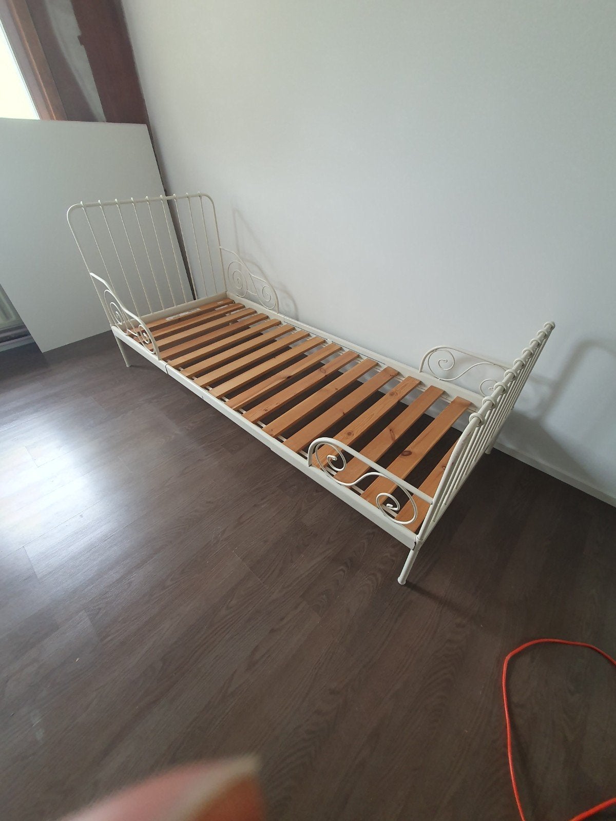 Ikea Minnen uitschuifbaar bed wit, 90 cm, Eenpersoons, Klassiek, sierlijk, kinderkamer, Wit