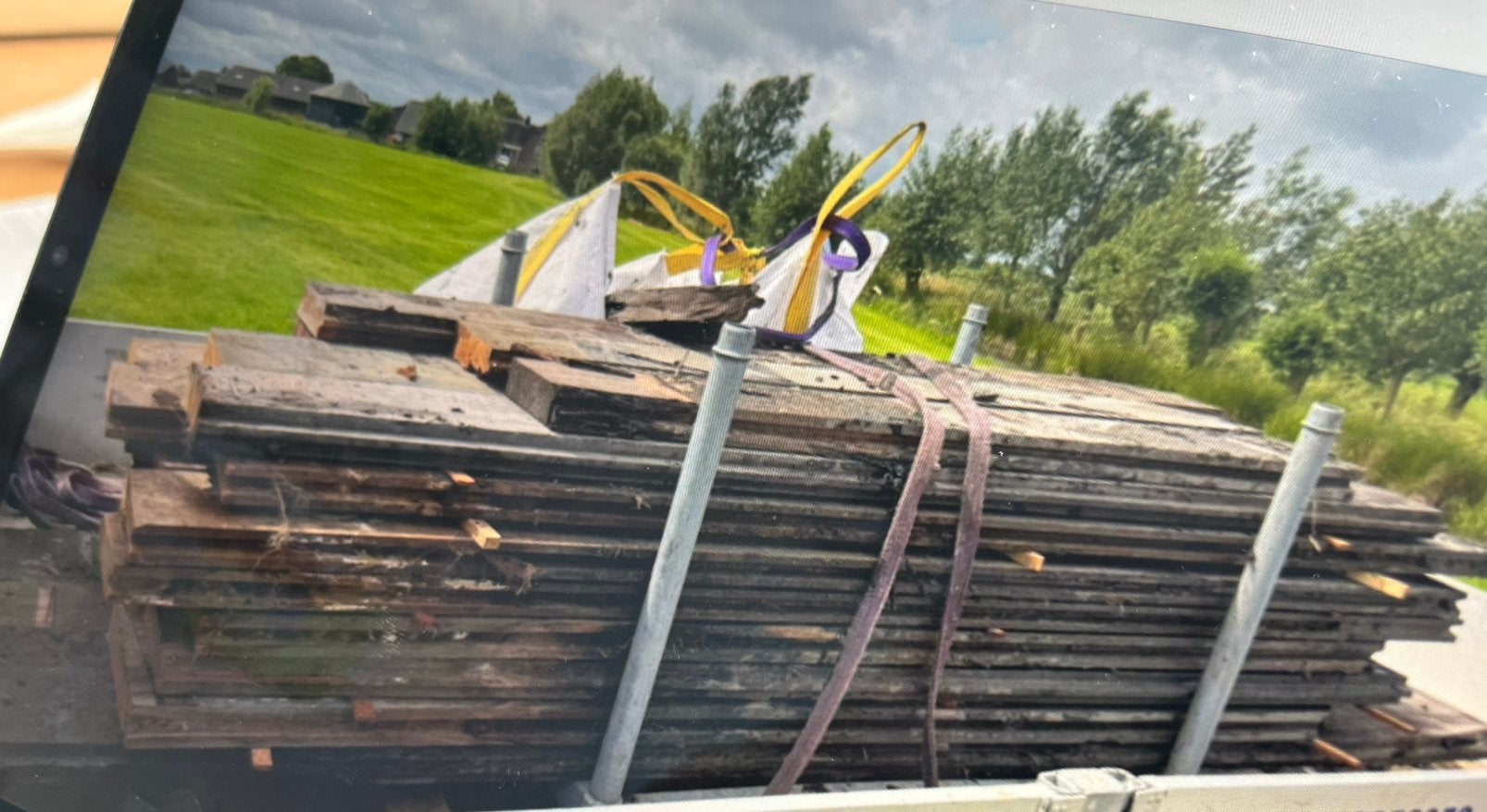 Mooie partij hardhouten damwandplanken 6 cm dik. (Gebruikt), Doe-het-zelf en Verbouw, Hout en Planken, Ophalen, Gebruikt, Minder dan 25 mm