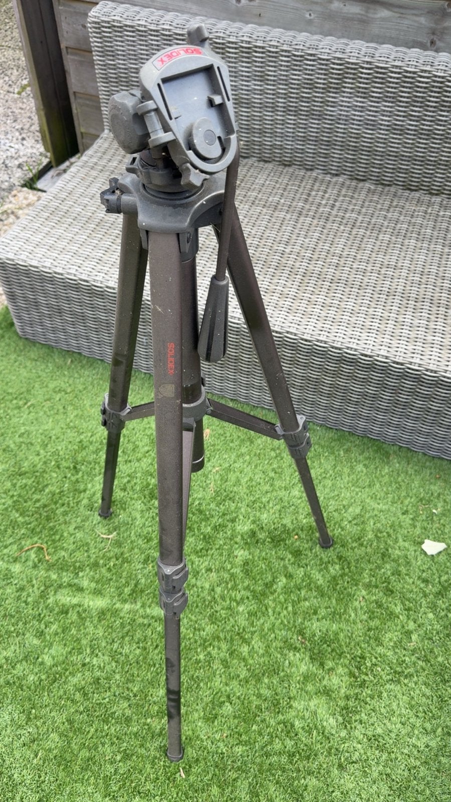 Solidex statief - Gebruikt maar in goede staat, Audio, Tv en Foto, Fotografie | Statieven en Balhoofden, Ophalen, Gebruikt, Driepoot