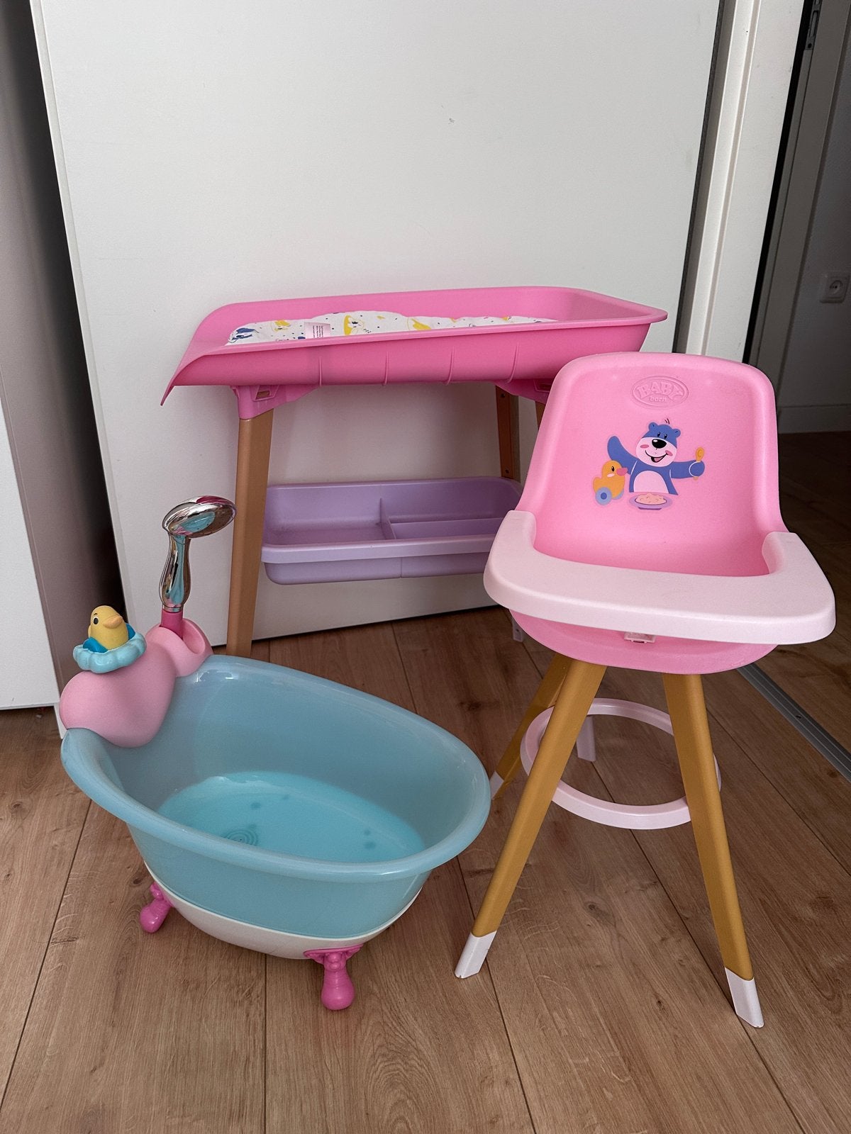 Baby Born badje, commode en kinderstoel, Kinderen en Baby's, Ophalen, Zo goed als nieuw, Babypop
