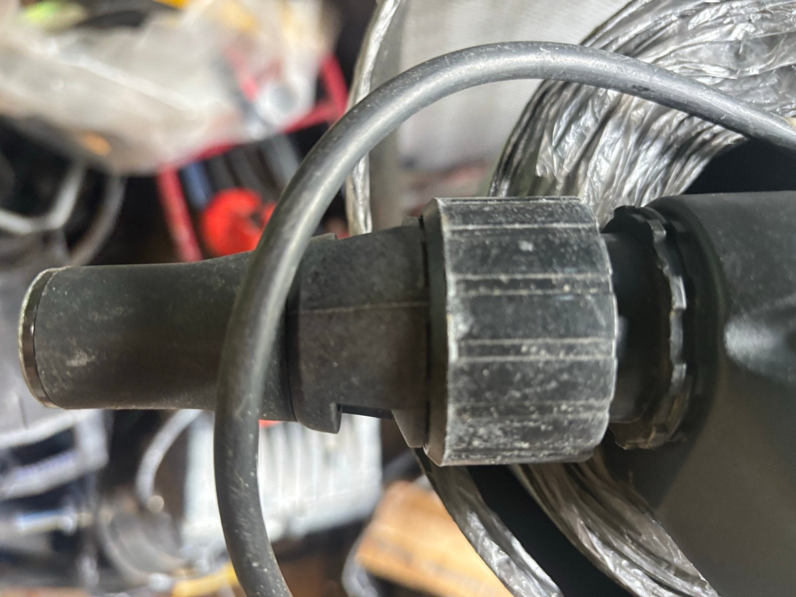 Gipsplaat machine hitachi, Ophalen, Zo goed als nieuw