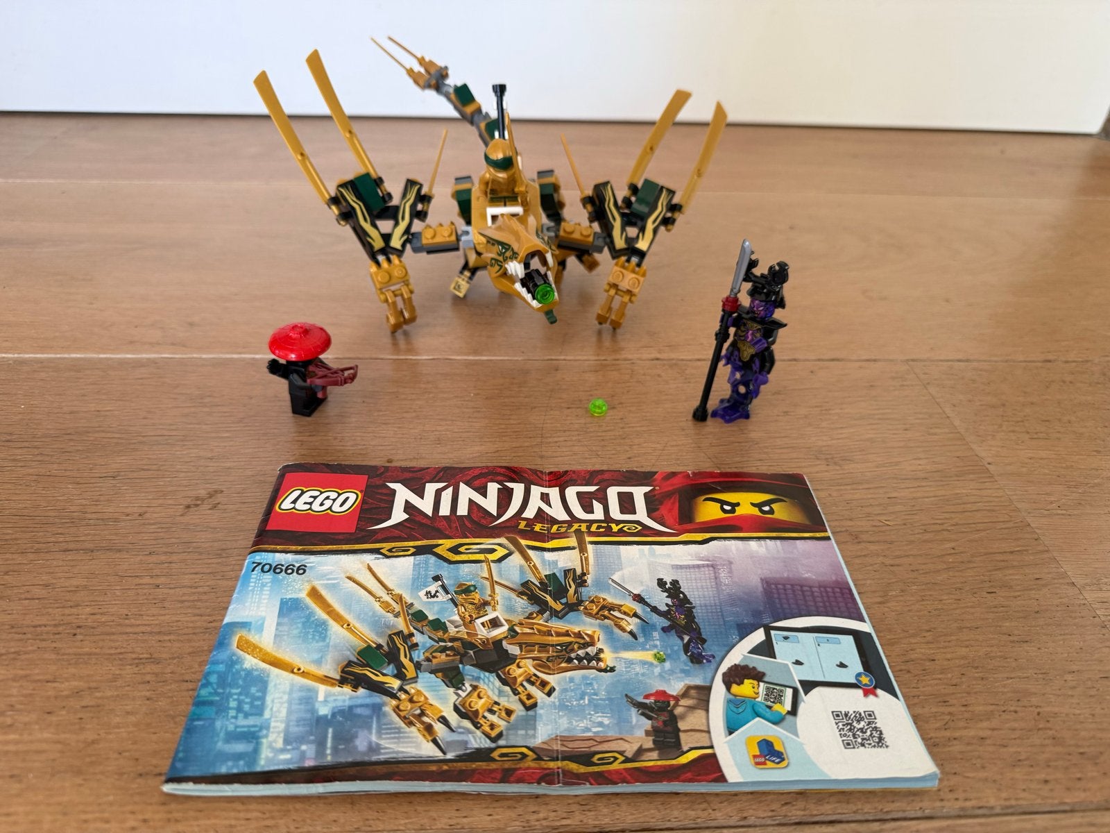 LEGO Ninjago Legacy Gouden Draak 70666 met minifiguren, Ophalen of Verzenden, Zo goed als nieuw, Overige merken