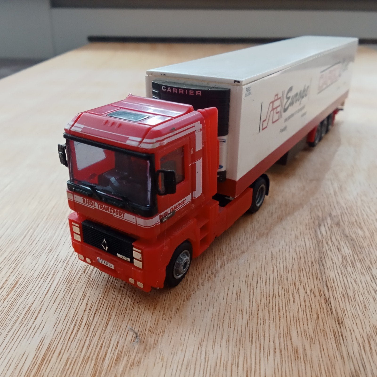 vrachtwagen met trailer, Ophalen, Gebruikt, Bus of Vrachtwagen