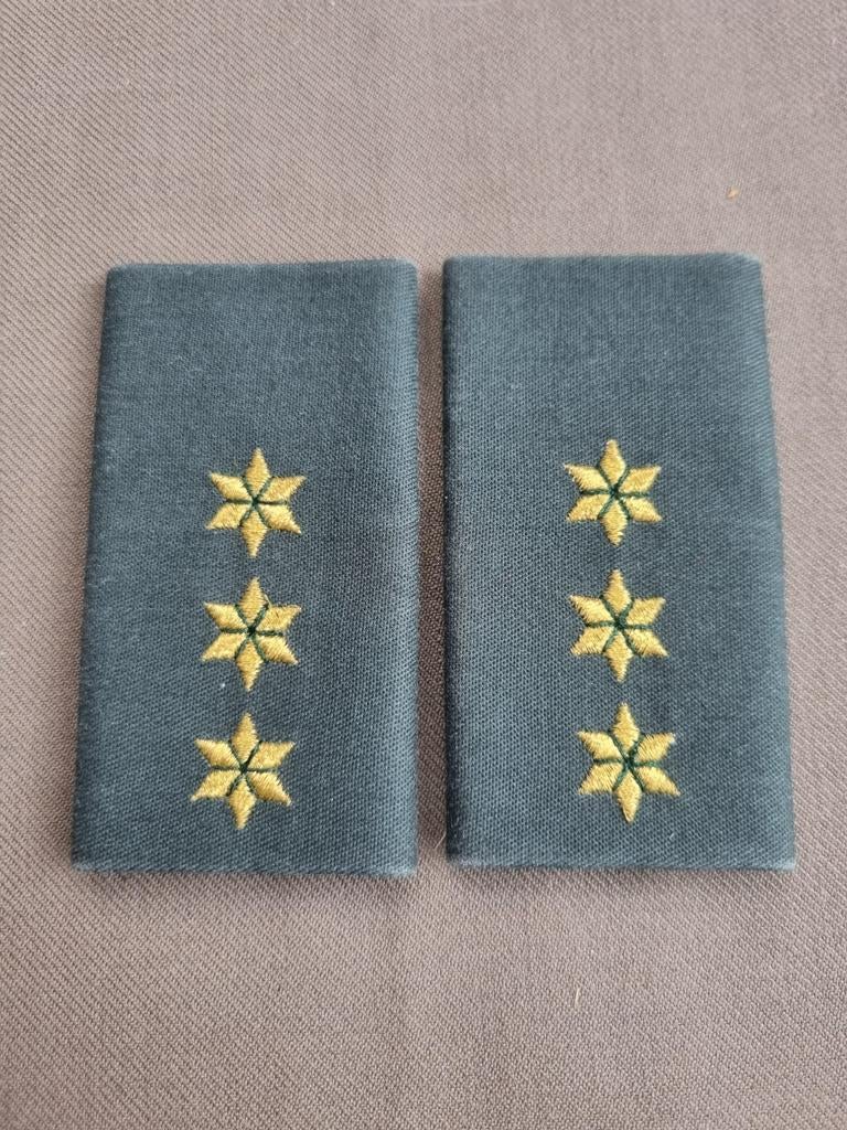 Rangen blouse kapitein, Ophalen of Verzenden, Landmacht, Nederland, Embleem of Badge