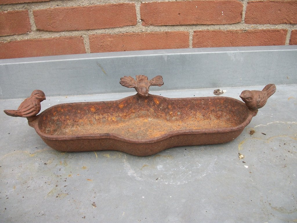 Vogelbadje met 3 vogels erop - 42 x 16 x 9 cm hoog - Metaal, Ophalen of Verzenden, Gebruikt