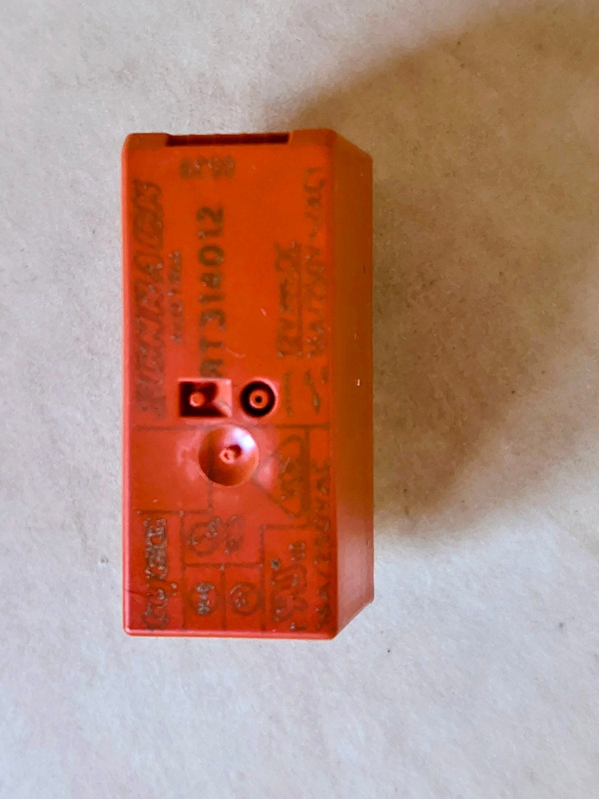 10x Relais RT314012, Nieuw, 12V, 2 Wisselkontakten, Ophalen of Verzenden, Nieuw