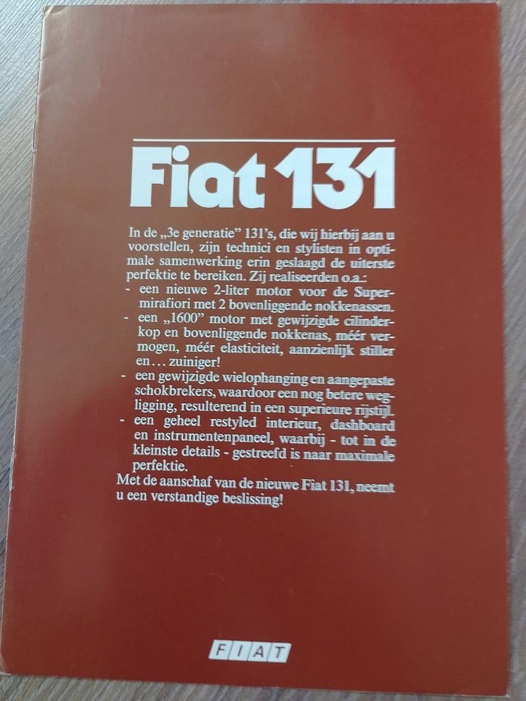 Fiat 131 Mirafiori autofolder 1982, Ophalen of Verzenden, Overige merken