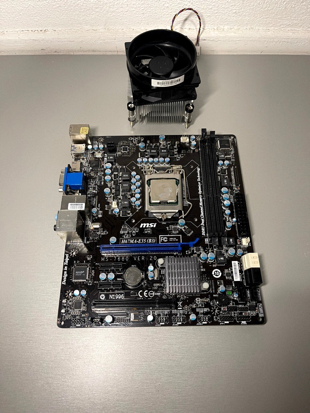 MSI H67MA-E35 (B3) Moederbord met Intel CPU en koeler, Ophalen, Gebruikt, DDR3, Micro-ATX