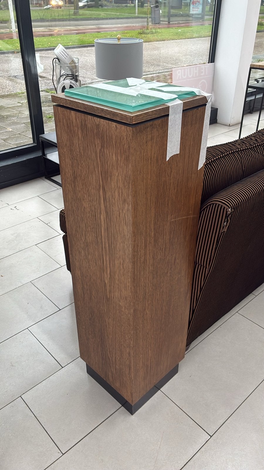 Houten sokkel met glazen blad - 30x30x110 cm, Ophalen, Hout, Gebruikt, Modern