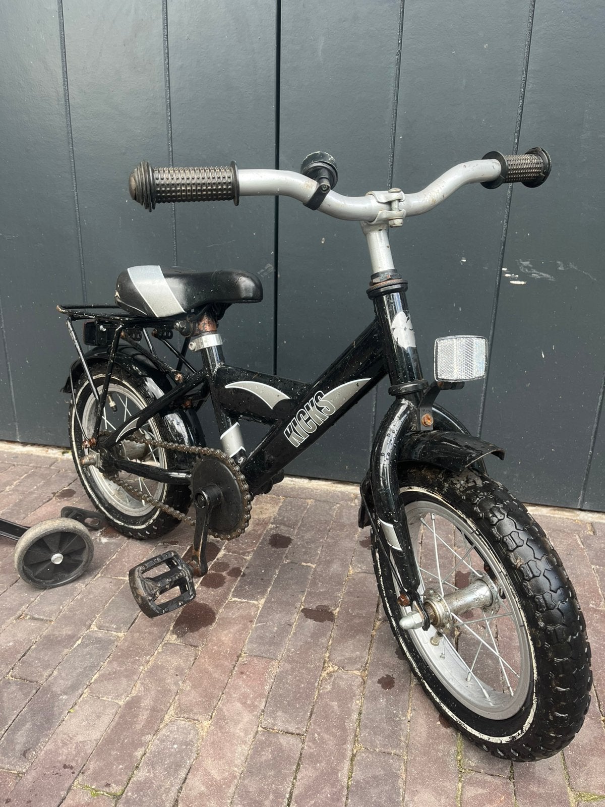 Kinder fiets 12,5 inch met zijwieltjes, Ophalen, Terugtraprem, Zijwieltjes, Gebruikt
