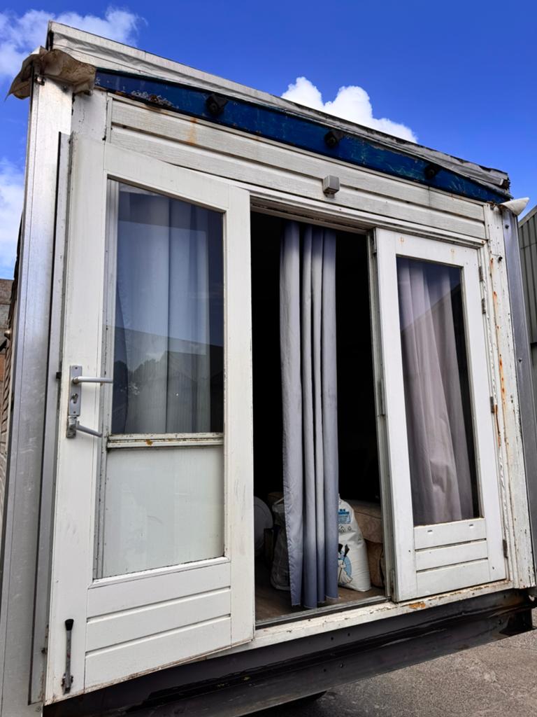 Moet weg! Unit, stacaravan, keet, caravan, Ophalen of Verzenden