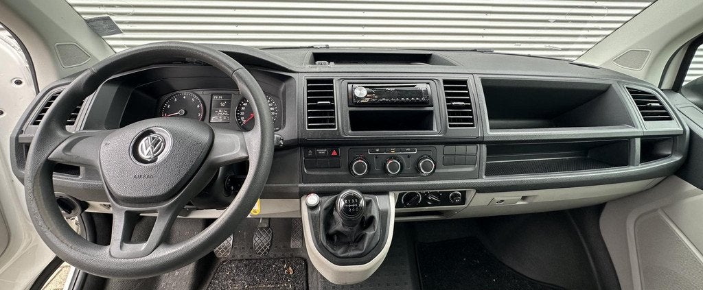 Volkswagen Transporter Kombi 2.0 TSI L1H1 Benzine/CNG person, Auto's, Volkswagen, Voorwielaandrijving, Stof, Gebruikt, Euro 6