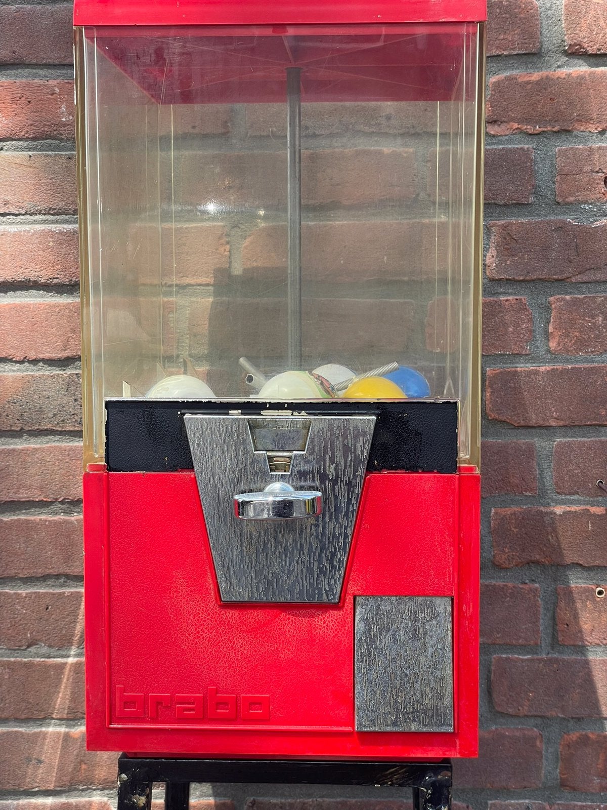 Vintage automaat met verassings eieren., Ophalen of Verzenden