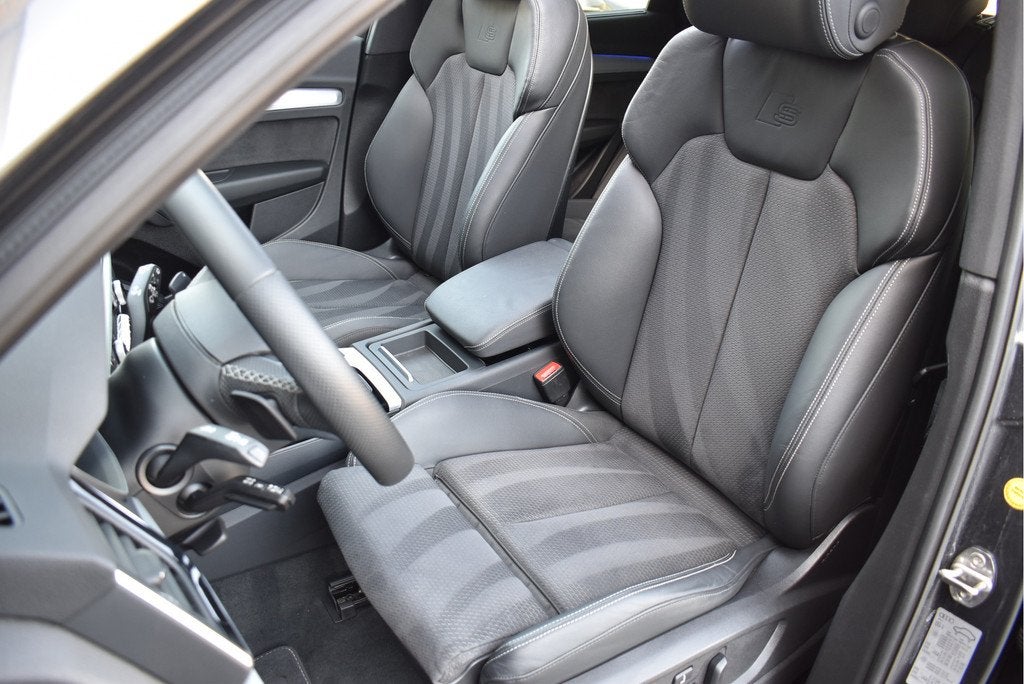 Audi Q5 55 TFSI e S-Line 367 Pk Pano Lucht Carbon Sfeer Oled, Automaat, Gebruikt, Euro 6, 4 cilinders