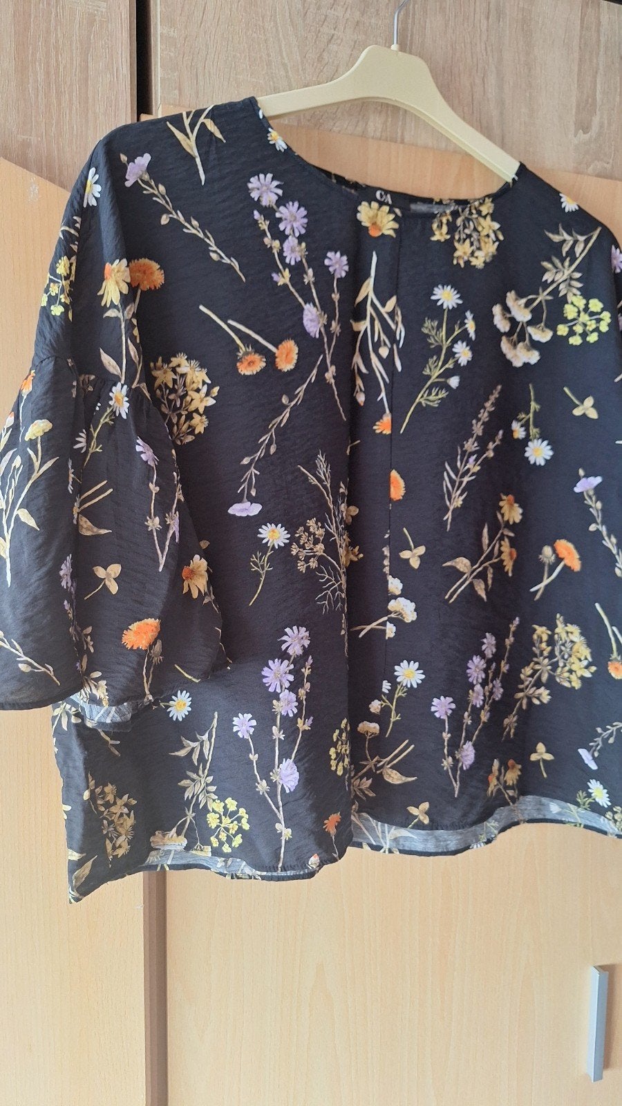 C&A Zwarte Blouse met Bloemenprint - Maat 38/40 (M), Zwart, Zo goed als nieuw, Korte mouw, C&A